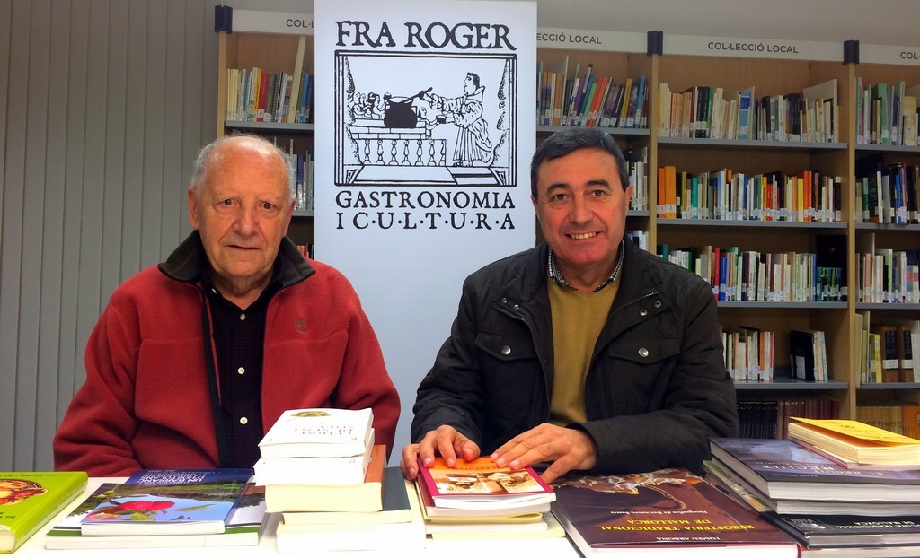 Biblioteca Fra Roger entrega llibres